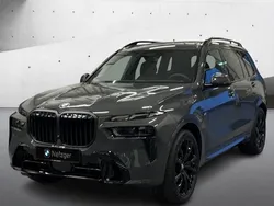 Grau Gebraucht 2025 BMW X7 Shadowline SUV | 115.303 € (Guter Preis)