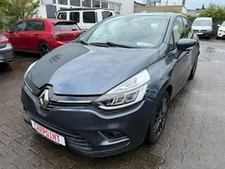Grau Gebraucht 2018 Renault Clio IV Intens Limousine | 13.450 € (Fairer Preis)