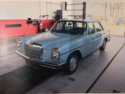 Blau Gebraucht 1970 Mercedes 220 Limousine | 16.500 €