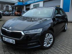 Schwarz Gebraucht 2023 Skoda Octavia Ambition Kombi | 21.490 € (Fairer Preis)