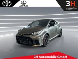 Silber Neu 2024 Toyota Yaris | 56.690 € (Teuer)
