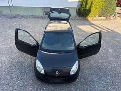 Schwarz Gebraucht 2009 Renault Twingo Authentique Kleinwagen | 1.990 € (Fairer Preis)
