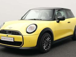 Gelb Gebraucht 2024 Mini Cooper Classic Kleinwagen | 26.493 € (Fairer Preis)