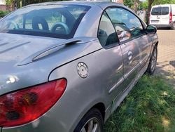 Silber Gebraucht 2006 Peugeot 206 CC Cabrio | 2.500 € (Teuer)