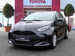 Schwarz Gebraucht 2023 Toyota Yaris Comfort Limousine | 16.990 € (Fairer Preis)