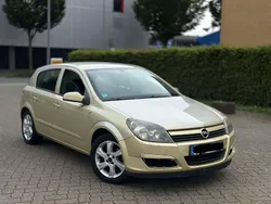 Silber Gebraucht 2004 Opel Astra Kombi | 1.250 € (Superpreis)