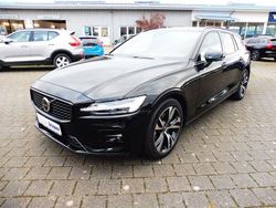 Onyx black / metallic Gebraucht 2025 Volvo V60 Plus Kombi | 39.200 € (Etwas zu teuer)