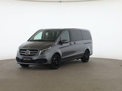 Grau Gebraucht 2025 Mercedes V250 Van / Kleinbus | 63.994 €