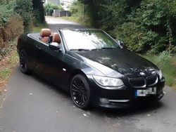 Schwarz Gebraucht 2011 BMW 330 Cabriolet M Sport Cabrio | 10.499 €