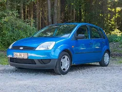 Blau Gebraucht 2004 Ford Fiesta Kleinwagen | 500 € (Teuer)