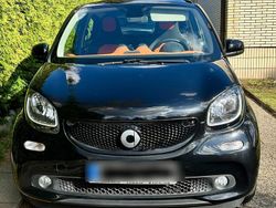 Schwarz Gebraucht 2015 Smart ForFour Passion Kleinwagen | 8.599 € (Fairer Preis)