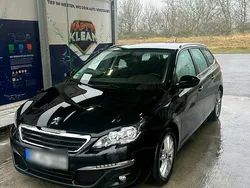 Schwarz Gebraucht 2017 Peugeot 308 Kombi | 9.500 € (Fairer Preis)