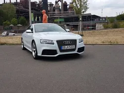 Grau Gebraucht 2011 Audi RS5 Comfort Coupé | 33.400 € (Guter Preis)