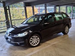 Schwarz Gebraucht 2019 VW Golf VII Comfortline Kombi | 15.990 € (Fairer Preis)