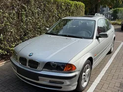 Silber Gebraucht 1999 BMW 323 Sport Line Limousine | 9.250 € (Teuer)