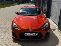 Orange Gebraucht 2012 Toyota GT86 GT Coupé | 29.500 €