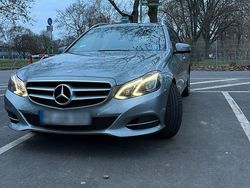 Grau Gebraucht 2013 Mercedes E220 Kombi | 8.599 € (Fairer Preis)