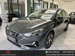 Dark knight / mic Gebraucht 2021 Hyundai i30 Intro Edition Kombi | 14.999 € (Guter Preis)