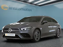 Grau Gebraucht 2023 Mercedes CLA250 Limousine | 37.349 € (Fairer Preis)
