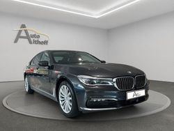 Grau Gebraucht 2019 BMW 740 Shadowline Limousine | 34.999 € (Superpreis)