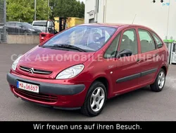 Rot Gebraucht 2002 Citroën Xsara Picasso Van / Kleinbus | 1.299 € (Guter Preis)