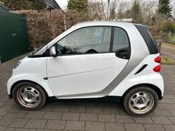 Weiß Gebraucht 2012 Smart ForTwo Coupé Coupé | 4.600 € (Guter Preis)