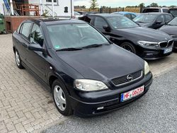 Schwarz Gebraucht 1999 Opel Astra Comfort Limousine | 2.500 € (Teuer)
