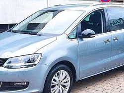 Grau Gebraucht 2011 VW Sharan Style Van / Kleinbus | 9.999 € (Fairer Preis)