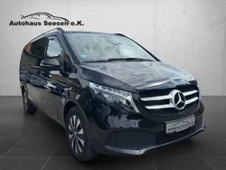 Obsidianschwarz Gebraucht 2022 Mercedes V300 Edition Van / Kleinbus | 62.990 € (Teuer)
