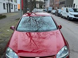Rot Gebraucht 2004 VW Golf V Kleinwagen | 900 € (Guter Preis)