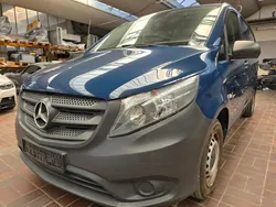 Blau Gebraucht 2015 Mercedes Vito Van / Kleinbus | 12.480 € (Superpreis)