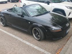 Schwarz Gebraucht 2001 Audi TT Roadster Cabrio | 3.333 € (Fairer Preis)