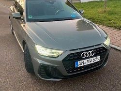 Grau Gebraucht 2020 Audi A1 Sportback S-Line Kleinwagen | 22.900 € (Fairer Preis)