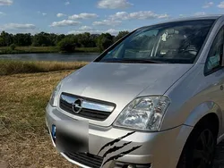 Silber Gebraucht 2006 Opel Meriva Van / Kleinbus | 2.500 € (Etwas zu teuer)