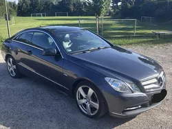 Grau Gebraucht 2011 Mercedes E250 Coupé | 14.500 € (Etwas zu teuer)