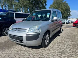 Grau Gebraucht 2003 Citroën Berlingo Van / Kleinbus | 2.980 € (Etwas zu teuer)