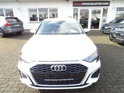 Weiß Gebraucht 2024 Audi A3 Sportback S-Line Kleinwagen | 22.990 € (Superpreis)