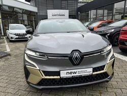 Dolomitgrau, dach schwarz (grau) Gebraucht 2022 Renault Megane E-Tech Iconic Limousine | 25.450 €
