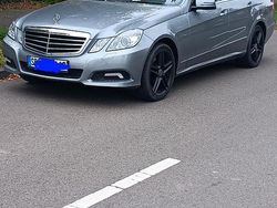 Grau Gebraucht 2010 Mercedes E250 Avantgarde Kombi | 11.400 € (Fairer Preis)