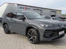 Delfingrau metallic Gebraucht 2025 VW Tayron R-line SUV | 49.980 € (Guter Preis)