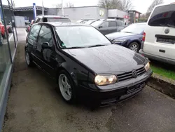Schwarz Gebraucht 2000 VW Golf IV Limousine | 16.950 €