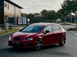 Rot Gebraucht 2011 Cupra Leon Limousine | 8.999 €