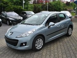 Silber metallic Gebraucht 2010 Peugeot 207 Kleinwagen | 6.490 €