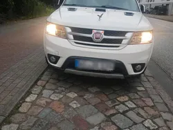 Weiß Gebraucht 2015 Fiat Freemont SUV | 14.500 € (Etwas zu teuer)