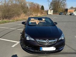 Braun Gebraucht 2017 Opel Cascada Cabrio | 10.900 € (Teuer)
