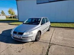 Grau Gebraucht 2006 Fiat Stilo Limousine | 1.300 €