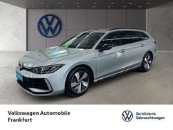 Oyster silver metallic Gebraucht 2024 VW Passat R-line Kombi | 41.980 € (Fairer Preis)