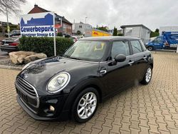 Midnight black metallic Gebraucht 2017 Mini ONE Kleinwagen | 7.990 € (Guter Preis)