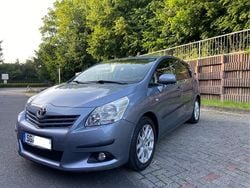 Blau Gebraucht 2012 Toyota Verso Multidrive S Van / Kleinbus | 8.400 € (Guter Preis)