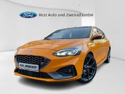 Tropicalorange metallic (metallic) Gebraucht 2019 Ford Focus ST Limousine | 22.850 € (Fairer Preis)